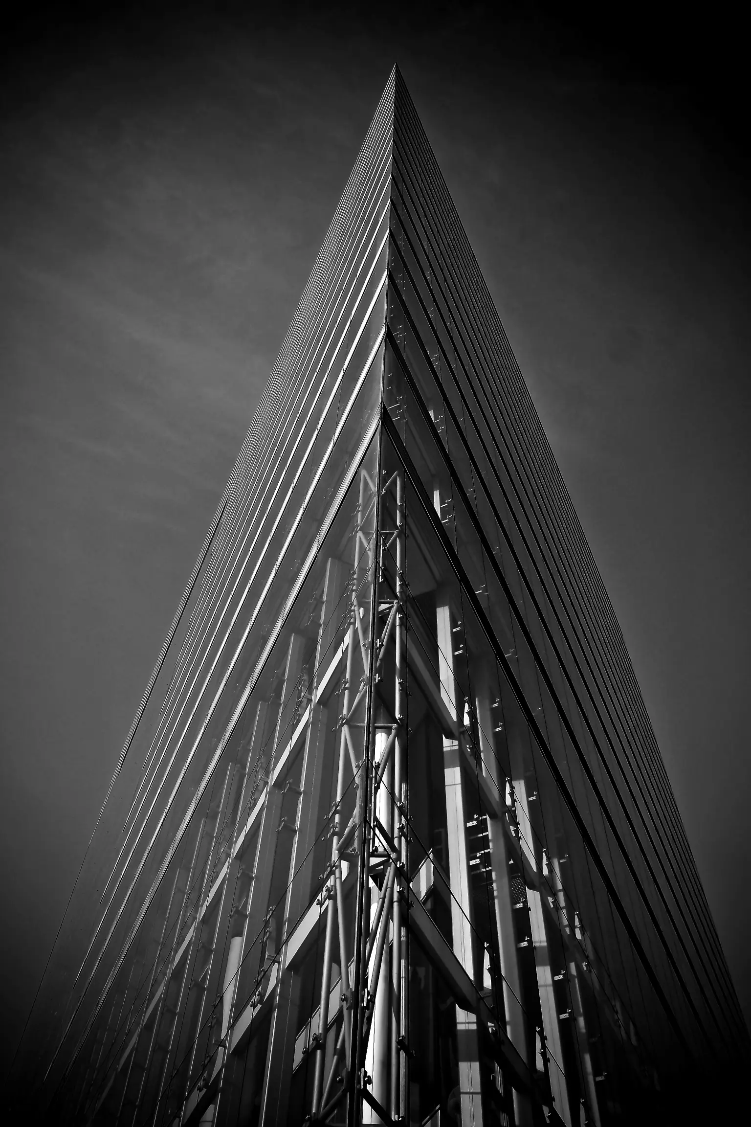 light-black-and-white-architecture-structure-sky-white-1184497-pxhere.com
